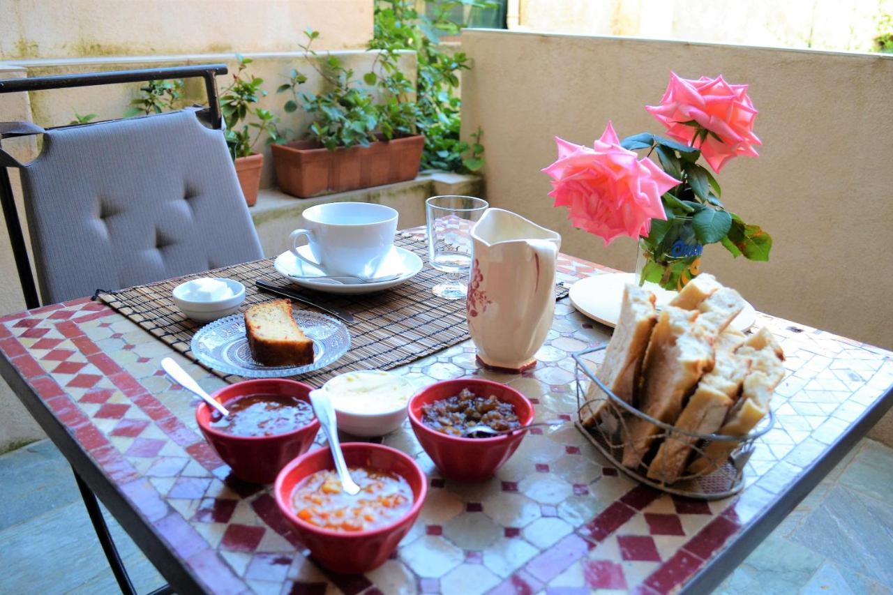Bed and Breakfast A Casa Calenzana Zewnętrze zdjęcie